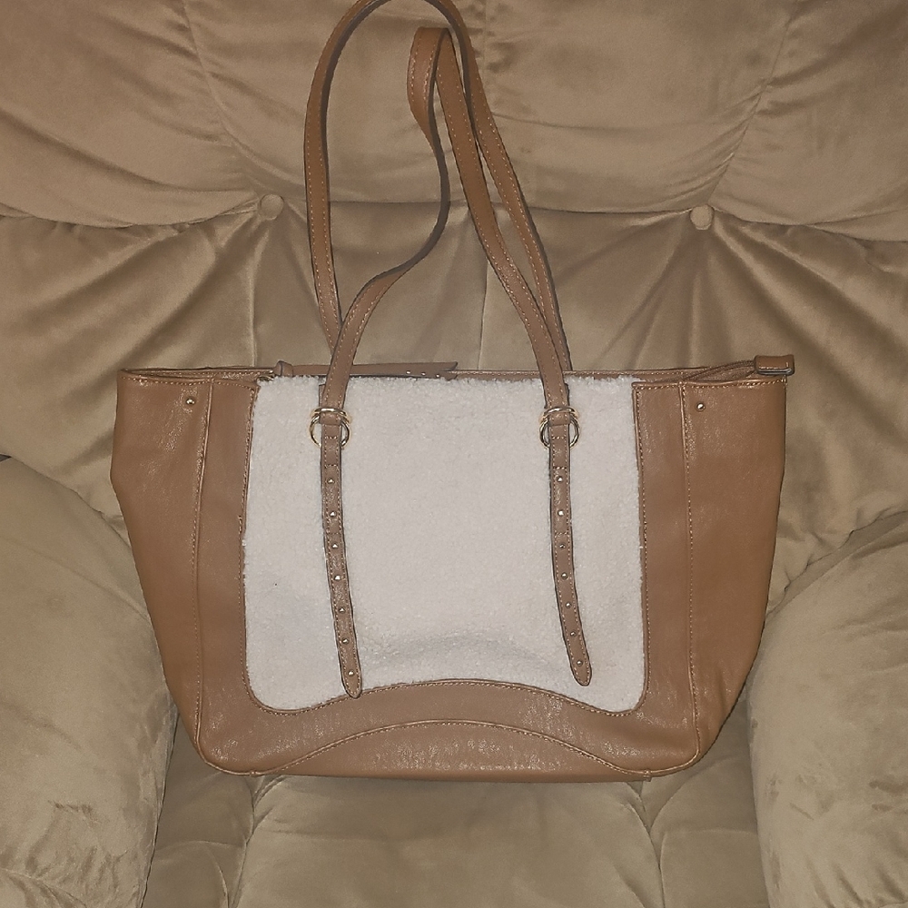 Jessica Simpson Shoulder Bag %
